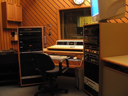 2003 bcst-003