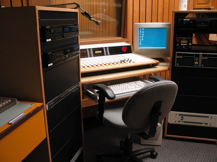 2003 bcst-005